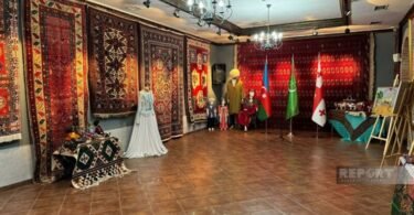 Tbilisidə Azərbaycan və Türkmənistan xalçaları sərgilənir