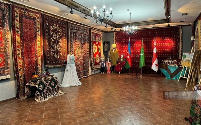 Tbilisidə Azərbaycan və Türkmənistan xalçaları sərgilənir