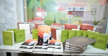 Bişkekdə Bəxtiyar Vahabzadənin "Seçilmiş əsərləri"nin qırğızca nəşrinin təqdimatı