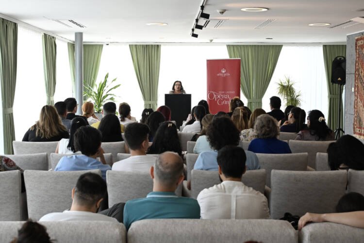“Opera günləri” layihəsi çərçivəsində opera forumu